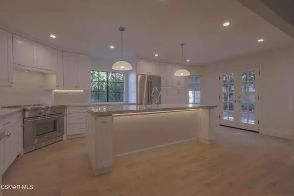 Westlake Village, CA 91361,3008 Shadow Brook LN