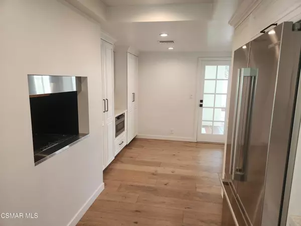 Westlake Village, CA 91361,4474 Guildhall CT