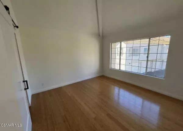 Agoura Hills, CA 91301,4240 Lost Hills RD #3107