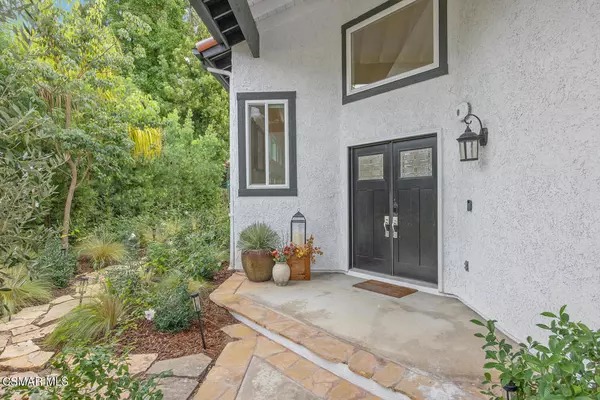 Westlake Village, CA 91361,2116 Glastonbury RD