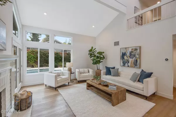 Westlake Village, CA 91361,2116 Glastonbury RD