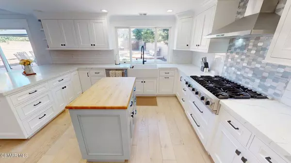 Newbury Park, CA 91320,880 Cayo Grande CT