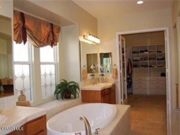 Newbury Park, CA 91320,5137 Via San Lucas