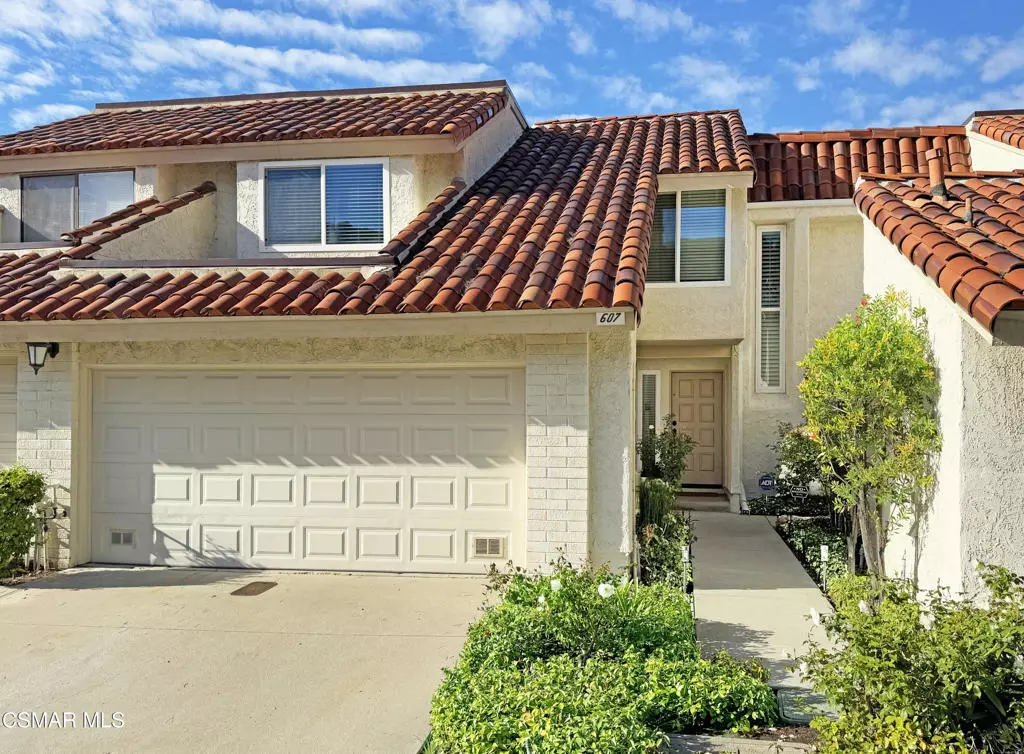 Newbury Park, CA 91320,607 Valley Oak LN