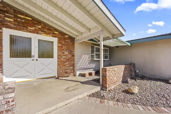 Thousand Oaks, CA 91360,1217 Coventry DR