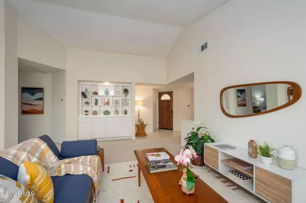 Camarillo, CA 93012,268 Novina PL