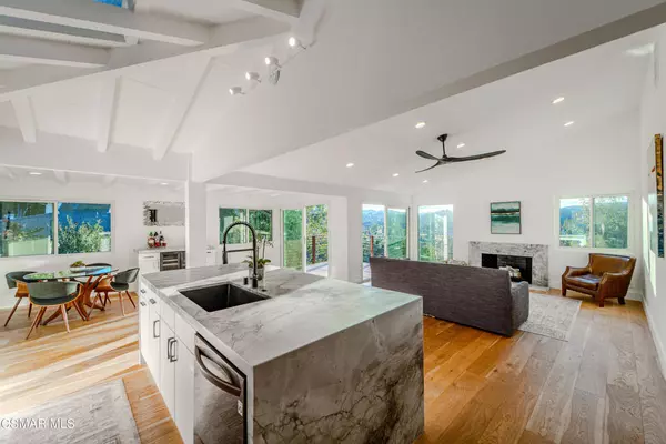 Woodland Hills, CA 91364,5101 Calatrana DR