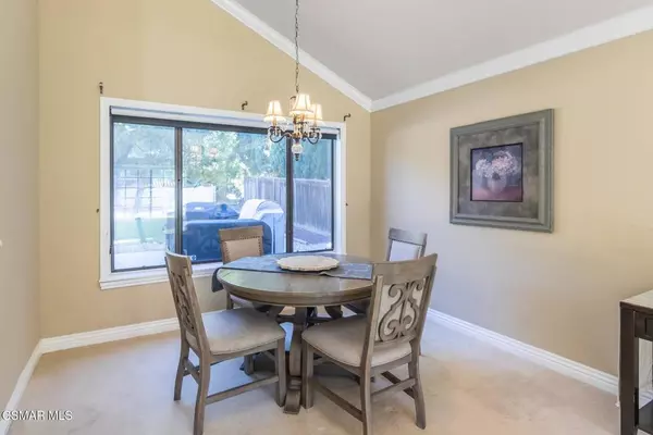 Thousand Oaks, CA 91362,2594 Ridgebrook PL