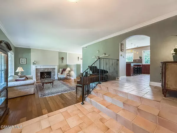 Thousand Oaks, CA 91360,167 Siesta AVE