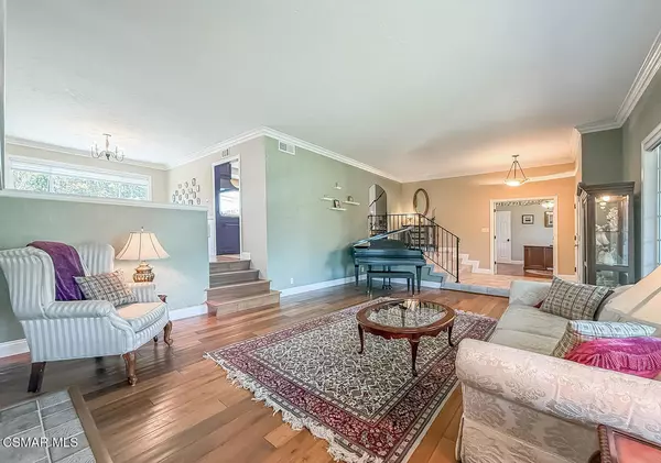 Thousand Oaks, CA 91360,167 Siesta AVE