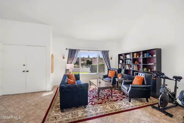 Newbury Park, CA 91320,317 Los Vientos DR