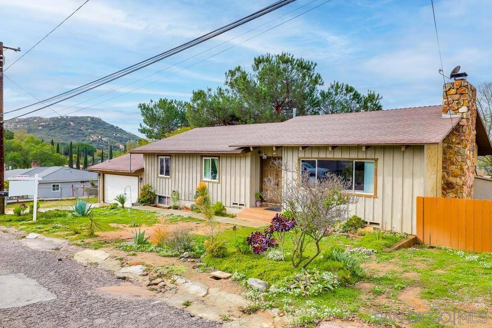 El Cajon, CA 92021,2027 Alegria Dr