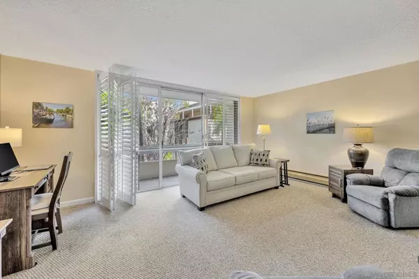 La Jolla, CA 92037,6333 La Jolla Blvd. #Unit 271
