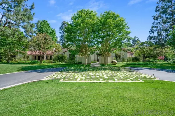 Rancho Santa Fe, CA 92067,4745 La Orilla