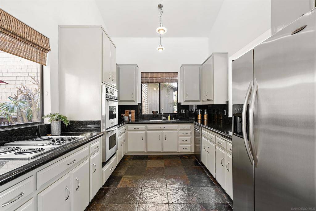 San Diego, CA 92103,4384 Arcadia Dr