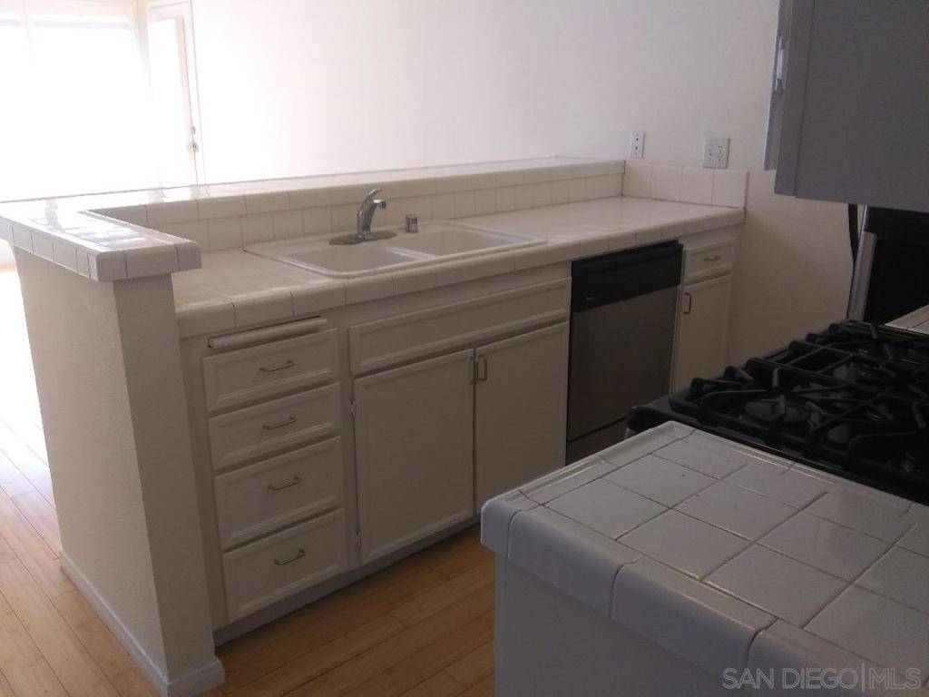 San Diego, CA 92104,4371 Arizona St #6