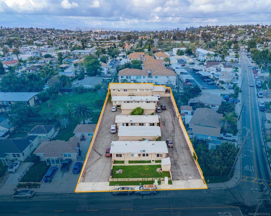 226 E California Avenue, Vista, CA 92084