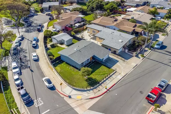 San Diego, CA 92111,2463 Judson St