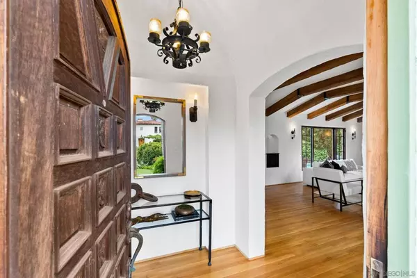 San Diego, CA 92116,5159 Marlborough Drive