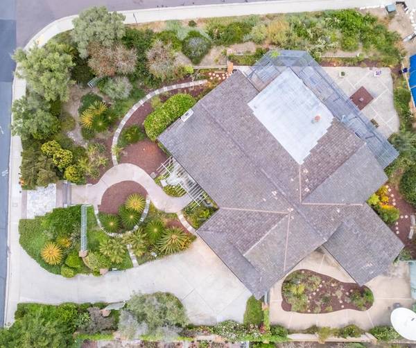 La Jolla, CA 92037,8504 Prestwick Dr