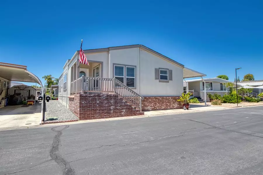 1600 E Vista Way Space 56, Vista, CA 92084