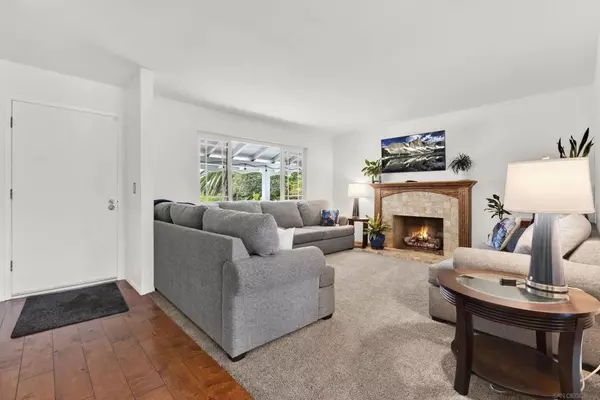 Vista, CA 92084,733 Alta Vista