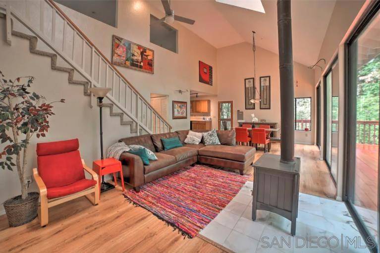Los Gatos, CA 95033,16885 Laurel Road