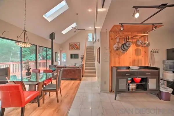 Los Gatos, CA 95033,16885 Laurel Road