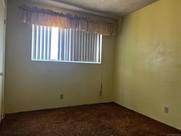 San Diego, CA 92113,3904 T Street