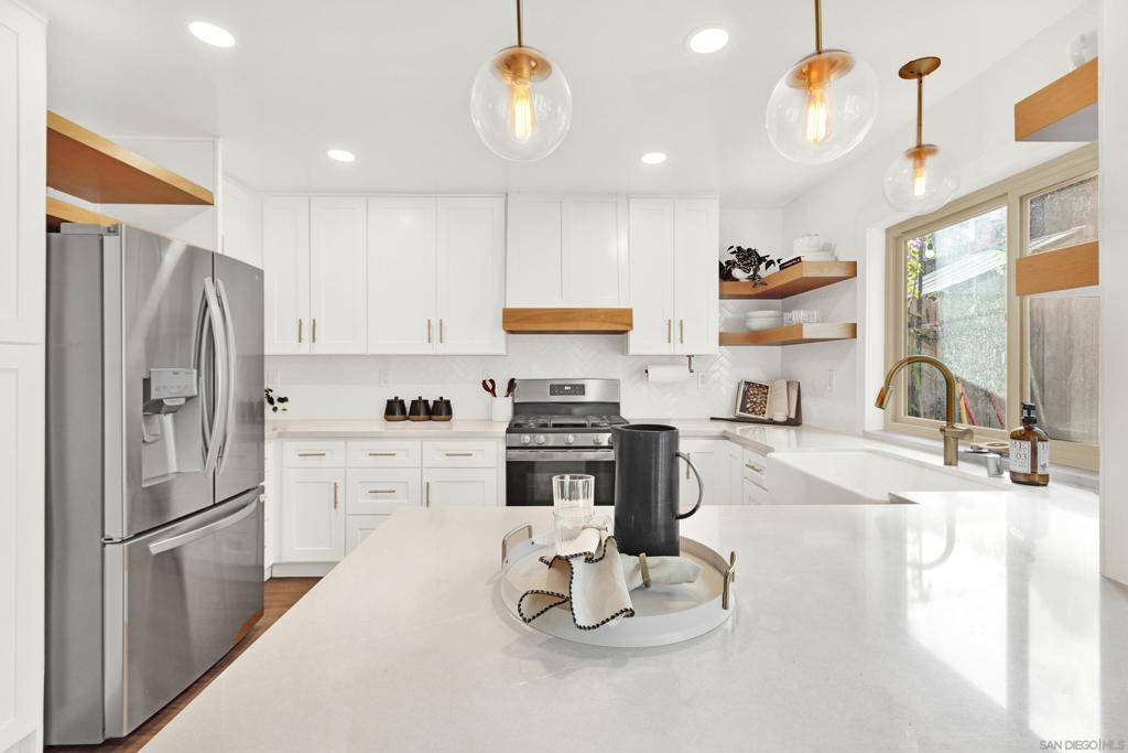 3666 Cactusview, San Diego, CA 92105