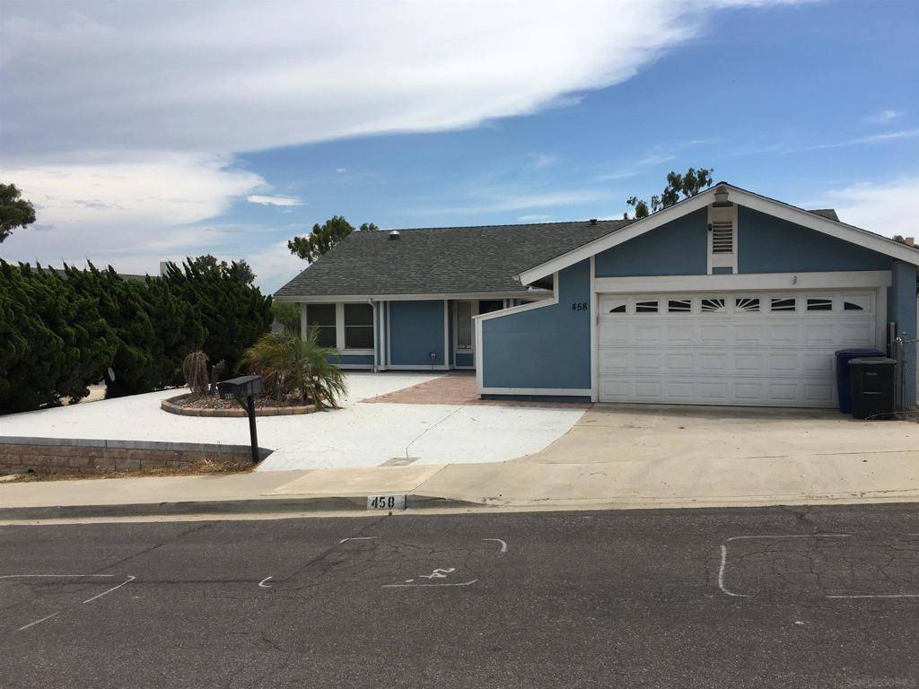 458 Oak Pl, Chula Vista, CA 91911