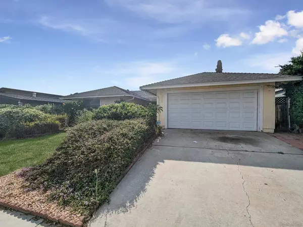 San Diego, CA 92119,6926 Mewall Dr