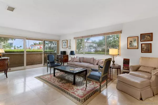 7635 Eads Ave. #102, La Jolla, CA 92037