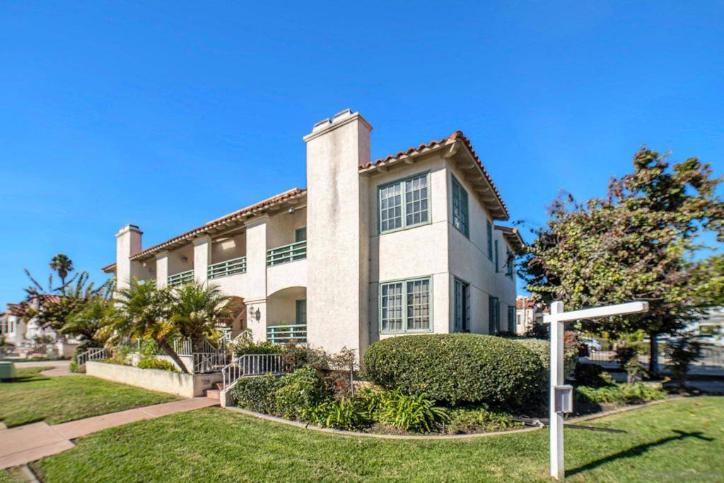 San Diego, CA 92106,1268 74 Locust St