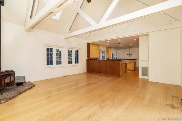 Julian, CA 92036,4499 Toyon Mountain Rd