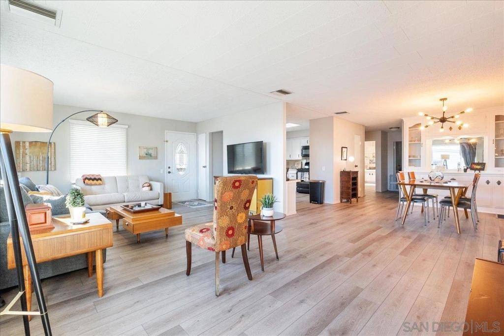 Oceanside, CA 92056,90 Blue Sky Lane