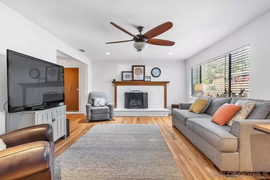 1456 Arlington Pl, El Cajon, CA 92021