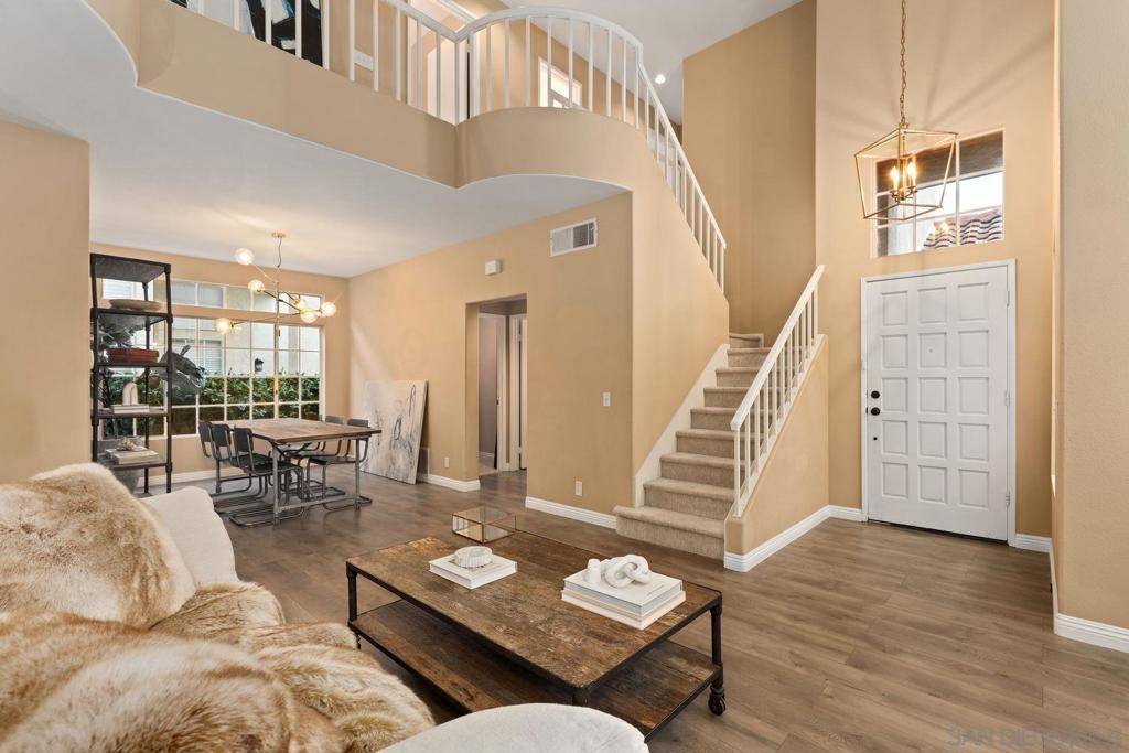Oceanside, CA 92056,4754 Via Escala