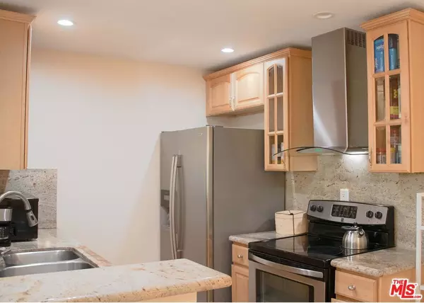 Agoura Hills, CA 91301,28915 Thousand Oaks BLVD #295