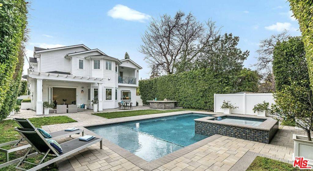 12437 Landale ST, Studio City, CA 91604