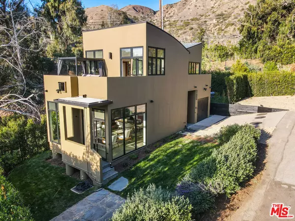 Malibu, CA 90265,31894 W W Sea Level DR