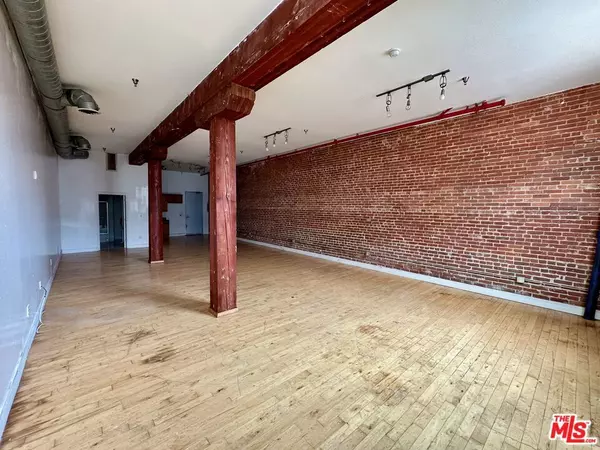 Los Angeles, CA 90021,726 S Santa Fe AVE #202