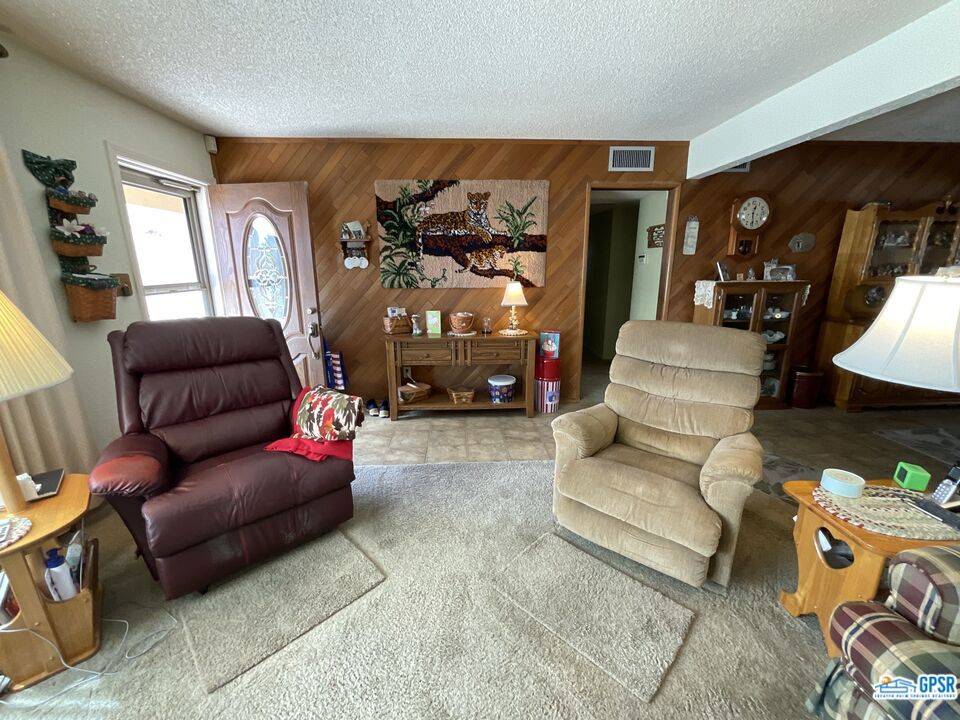 29 Palms, CA 92277,73048 Sunnyvale DR