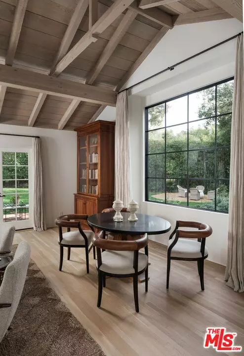 Montecito, CA 93108,166 Butterfly LN