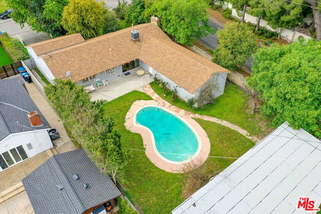 19853 Redwing ST, Woodland Hills, CA 91364