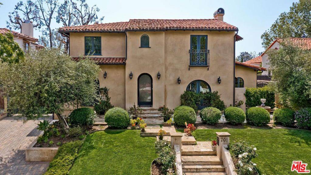 701 Thayer AVE, Los Angeles, CA 90024