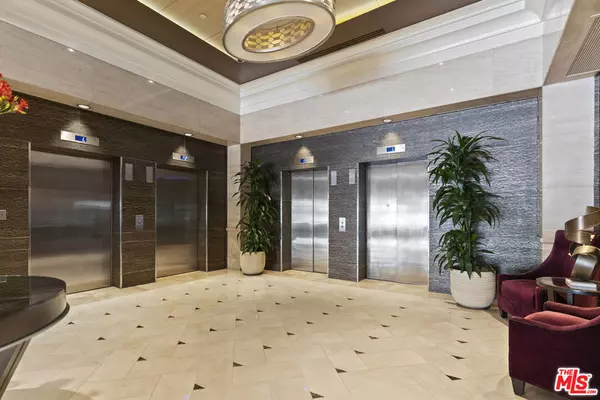 Los Angeles, CA 90024,10520 Wilshire BLVD #306