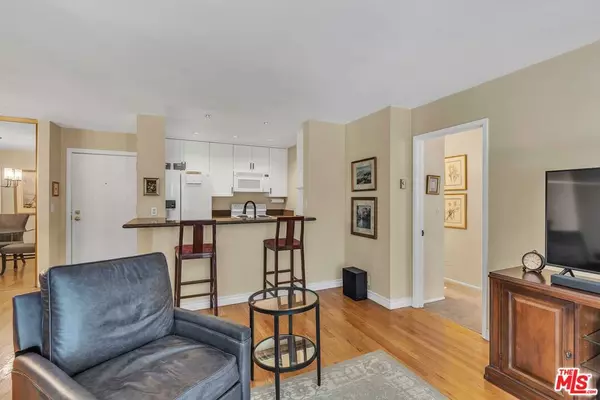 Playa Del Rey, CA 90293,8740 Tuscany AVE #202