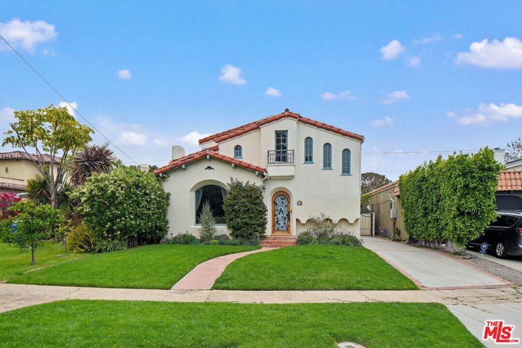 Pacific Palisades, CA 90272,520 N Beirut AVE