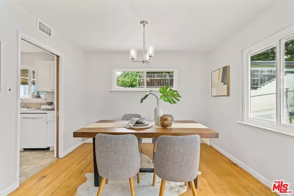 Sierra Madre, CA 91024,405 E Laurel AVE